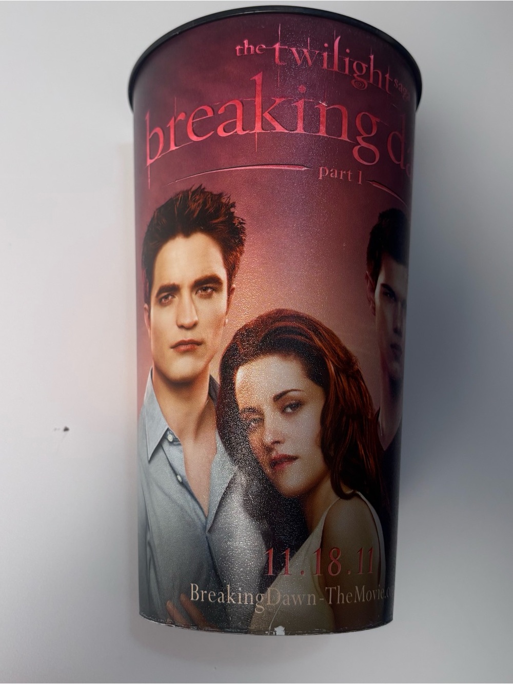The Twilight Saga: Breaking Dawn Part 1 Red Promotional Cup - Picture 9 of 11